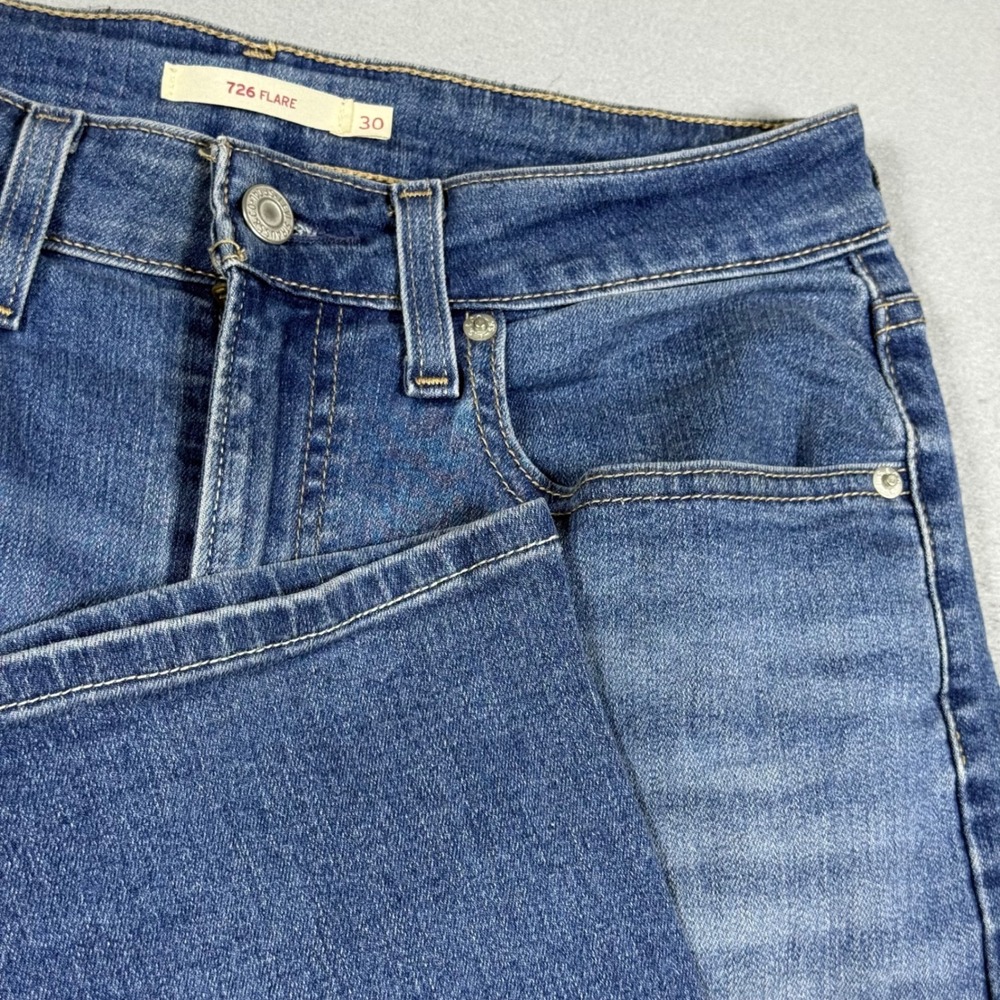 Levis 726 Flare High Rise Blue Denim Jeans Womens 30x32